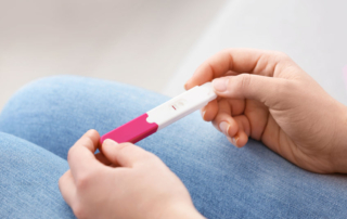 renue-rx-When-To-See-A-Fertility-Specialist-3-Signs-You-Shouldnt-Ignore